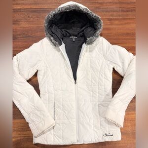 Vans Big Kid White Quilted Jacket with Faux Fur Hood